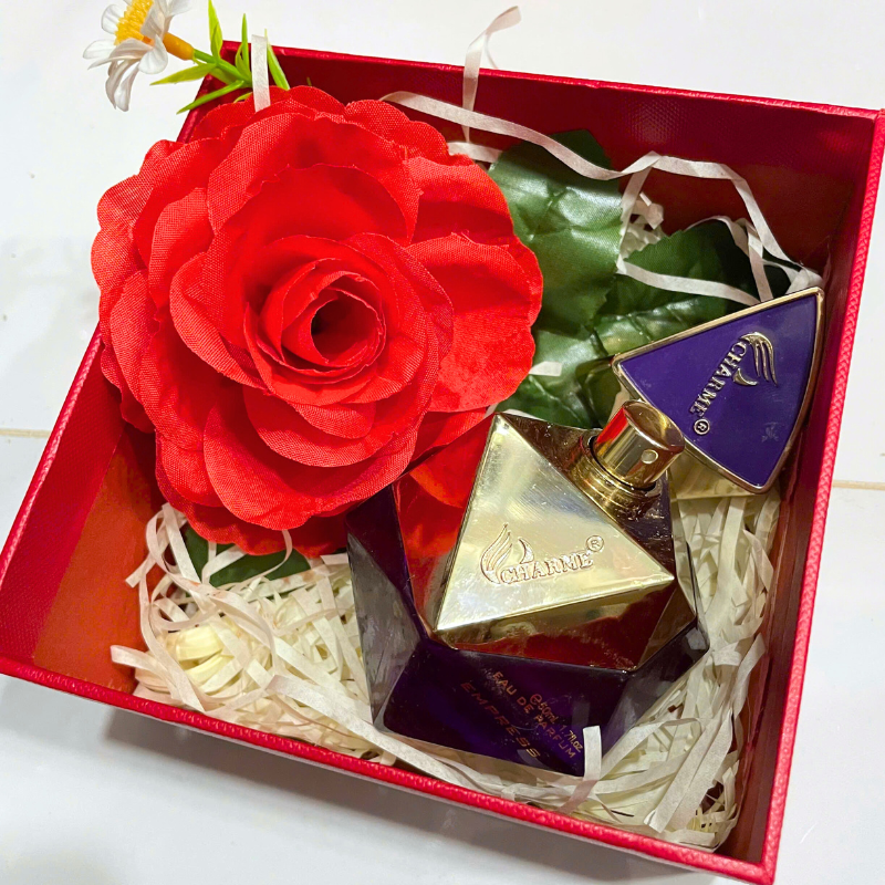 28625_411_20260306160231.png Set Hộp Quà Tặng Nước Hoa Nữ Good Charme Empress 50ml - Hộp Hoa Rơm Nhiều Màu - SETQUACHARME35