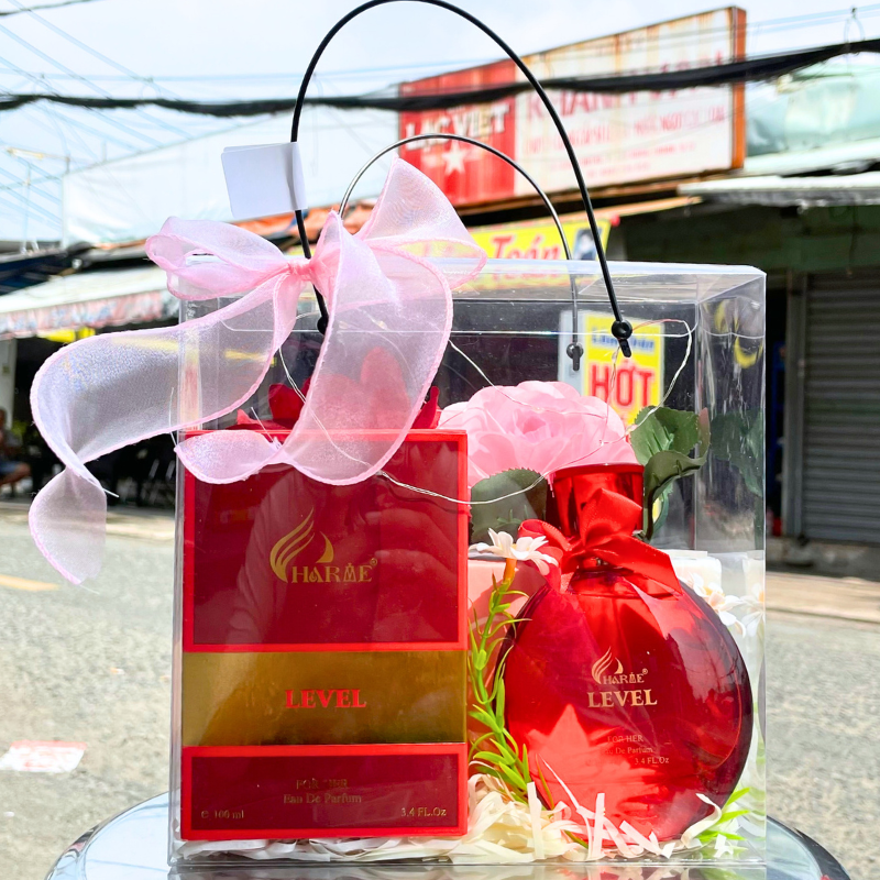 28627_439_20260306161601.png Set Quà Tặng Nước Hoa Nữ Charme Level 100ml Phiên Bản Mới Hương Thơm Gợi Cảm Hiện Đại - Túi Trong Vuông Có Đèn Đom Đóm Lót Giấy Rơm Thắt Nơ Xinh Xắn Nhiều Màu - SETQUACHARME37