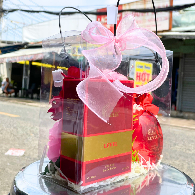 28627_440_20260306161607.png Set Quà Tặng Nước Hoa Nữ Charme Level 100ml Phiên Bản Mới Hương Thơm Gợi Cảm Hiện Đại - Túi Trong Vuông Có Đèn Đom Đóm Lót Giấy Rơm Thắt Nơ Xinh Xắn Nhiều Màu - SETQUACHARME37