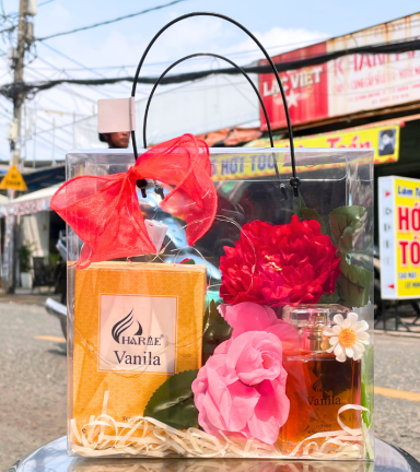 Set Quà Tặng Nước Hoa Nữ Charme Vanila 50ml Hương Thơm Quyến Rũ Cuốn Hút - Túi Trong Vuông Có Đèn Đom Đóm Lót Giấy Rơm Thắt Nơ Xinh Xắn Nhiều Màu - SETQUACHARME39