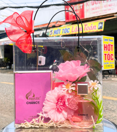 Set Quà Tặng Nước Hoa Nữ Charme Chance 50ml Hương Thơm Cá Tính Tươi Mát -Túi Trong Vuông Có Đèn Đom Đóm Lót Giấy Rơm Thắt Nơ Xinh Xắn Nhiều Màu - SETQUACHARME43