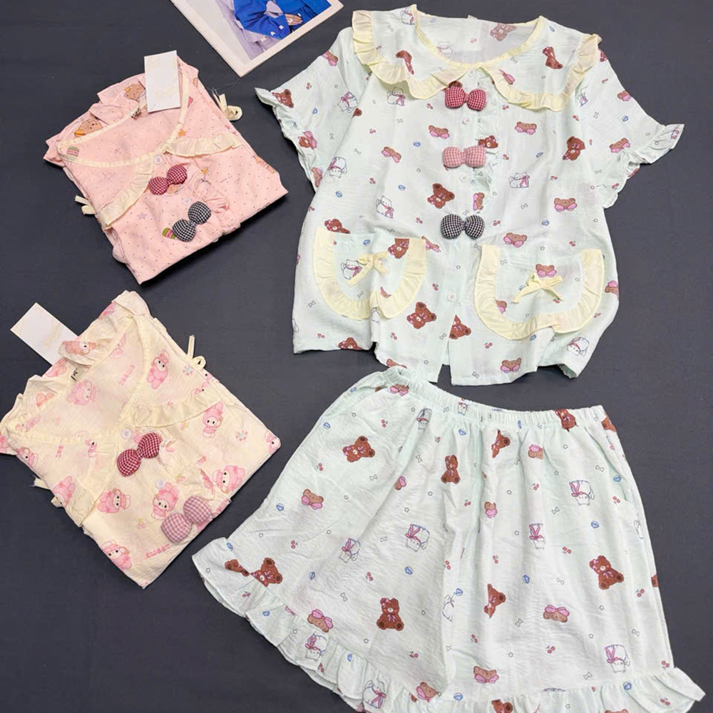 Đồ Bộ Nữ Áo Cổ Sen Tay Ngắn Quần Đùi Họa Tiết Gấu Đáng Yêu Vải Cotton Hàn Mịn Mát Size 45-62kg 7 Đồ Bộ Nữ Áo Cổ Sen Tay Ngắn Quần Đùi Họa Tiết Gấu Đáng Yêu Vải Cotton Hàn Mịn Mát Size 45-62kg