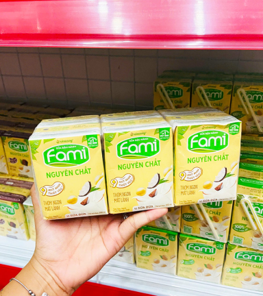 Sữa Đậu Nành FAMI Vị Sữa Dừa Lốc 6 Hộp (200ml/Hộp) - 8934614030844