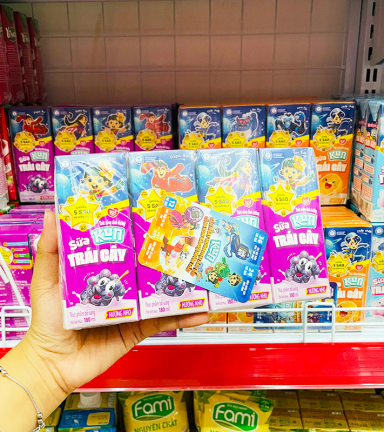 Sữa Dinh Dưỡng Trái Cây KUN Hương Nho Lốc 4 Hộp - (180ml/Hộp) - 8936025773181