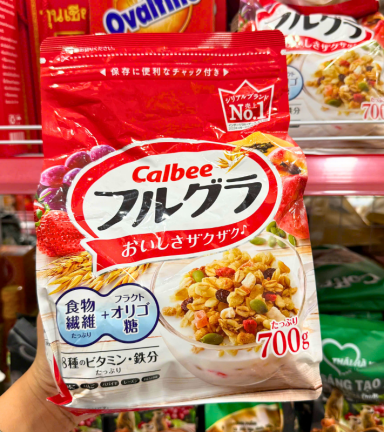 Ngũ Cốc Trái Cây CALBEE Nhật Bản Gói 750g - Bịch Đỏ - 4901330748296
