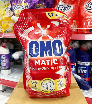 Nước Giặt OMO Matic Cửa Trên Sạch Thơm Vượt Trội 3.6kg - 8934868195603