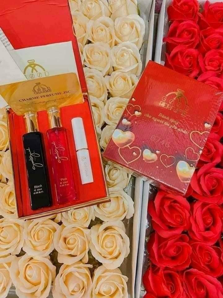 Set Nước Hoa Goodgirl Và Son Môi Cao Cấp Good Charme Với thiết kế chai thon nhỏ gọn tiện lợi và đầy tinh tế