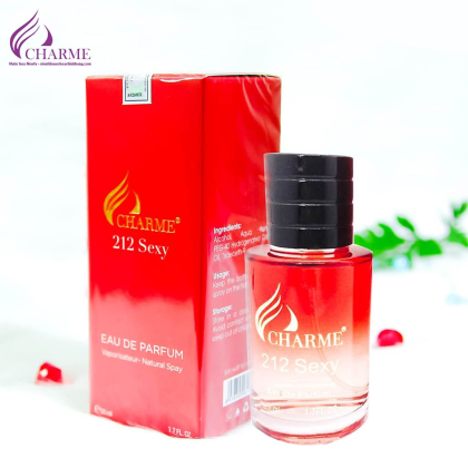 Nước hoa Charme 212 Sexy mở đầu với hương quýt và cam bergamot, chuyển sang hương giữa của bạch đậu khấu và hoa, và kết thúc bằng hương phương Đông với vani, xạ hương và gỗ Guaiac. Mùi hương nam tính này có sức quyến rũ đặc biệt, dễ dàng chinh phục cả những phụ nữ khó tính nhất.Hương đầu mang đến một cảm giác mát lạnh với hương lá cây, chanh xanh và cam bergamot, tạo nên ấn tượng tươi mới. 