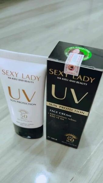 Kem Chống Nắng trắng da  Sexy Lady Hà Kiều Anh
