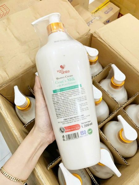 Sữa tắm nước hoa Yoo White hương sữa dê và ngọc trai 1200ml là ѕản phẩm chăm sóc cơ thể hoàn hảo để mang lại cho bạn làn da mềm mại
