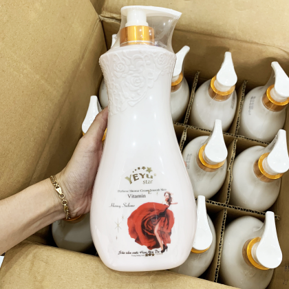 Sữa Tắm Nước Hoa Mịn Da Yeyu Star Vitamin E Hương Salome