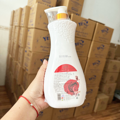 Sữa Tắm Nước Hoa Mịn Da Yeyu Star Vitamin E Hương Salome