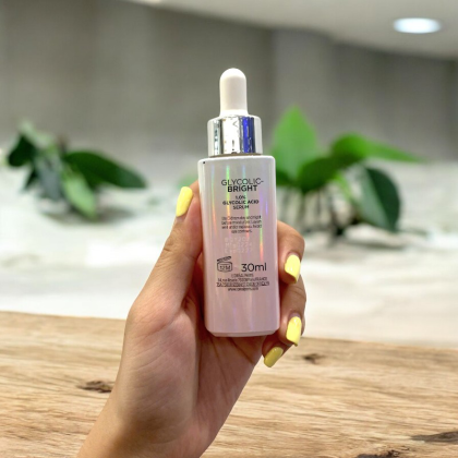 5881 25388 serum loreal hong phu photoroom 3 20241007152629 20241011162624