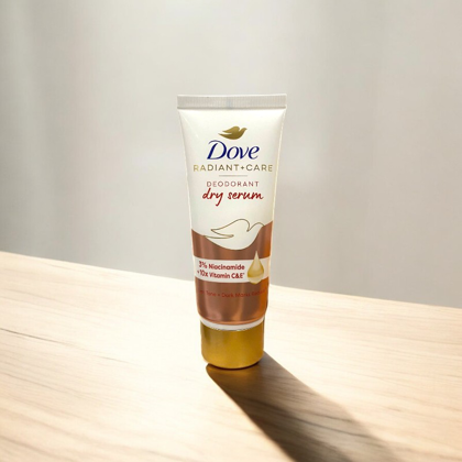 Serum Khử Mùi Dưỡng Trắng Dove 3% Niacinamide + 10x Vitamin C&E Tuýp Màu Cam 40ml