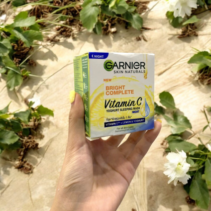 Có lười cũng đẹp với Mặt Nạ Ngủ Garnier Bright Complete Vitamin C Yoghurt Sleeping Mask 50ml
