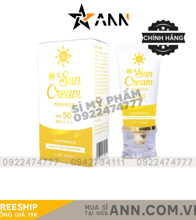 Kem Chống Nắng VIP White (Tặng 1 bịt sữa rửa mặt) - 8938521762317