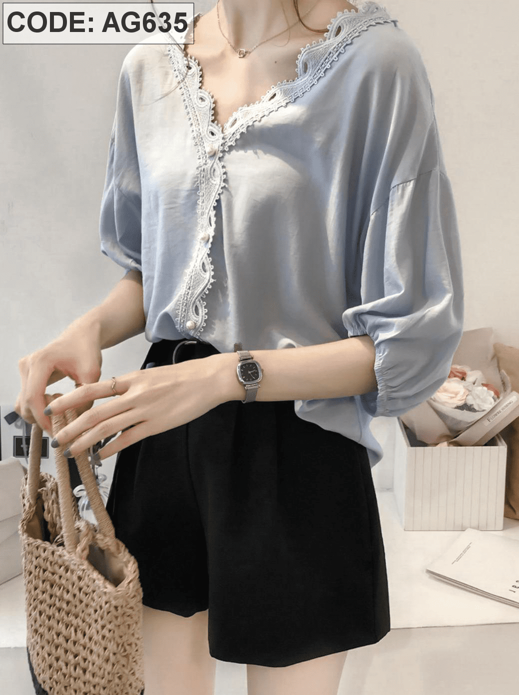 Áo kiểu nữ viền ren kết nút