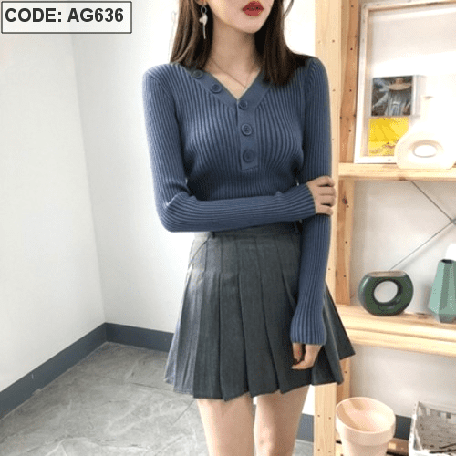 Áo len nữ tay dài phối nút Mongtogi