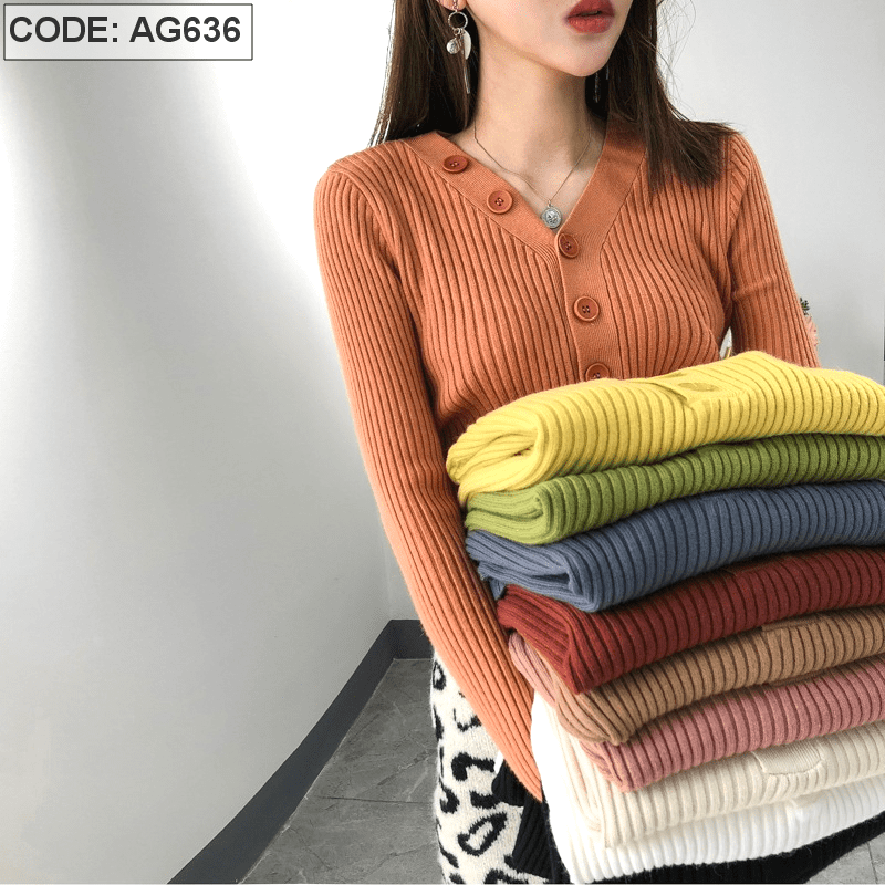 Áo len nữ tay dài phối nút Mongtogi