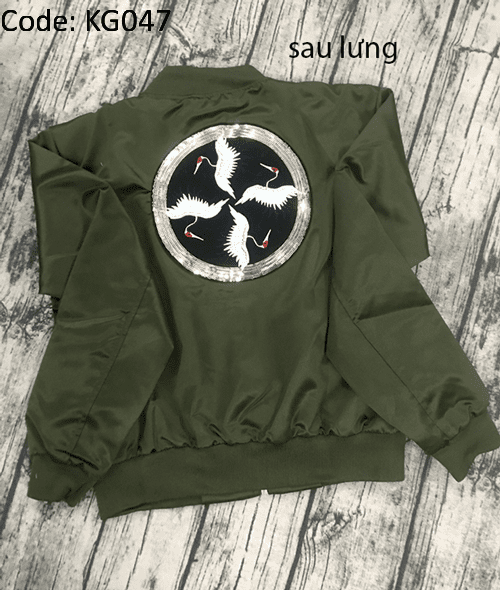ao khoac nu bomber theu hinh hac kim sa 846 215