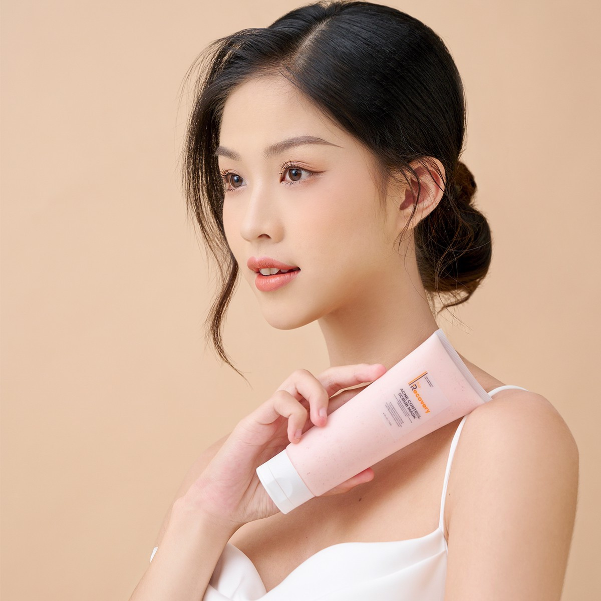 Tẩy tế bào chết The Recovery Acne Control cung cấp cho da một quá trình làm mới tự nhiên