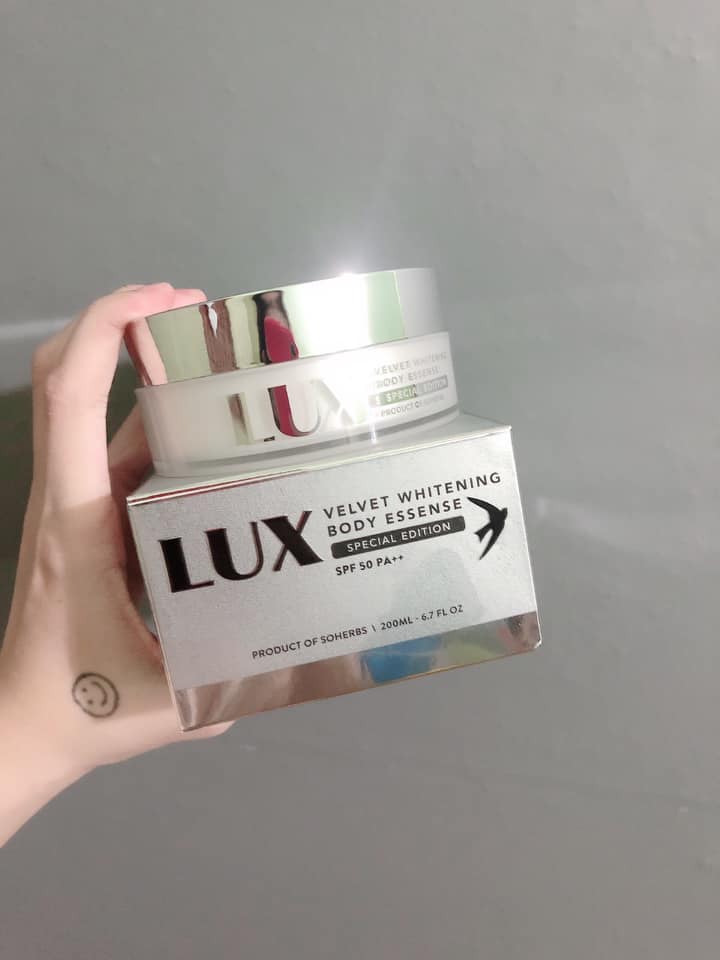 Kem Body Lux được chiết xuất từ tinh chất Yến Tươi kết hợp Collagen
