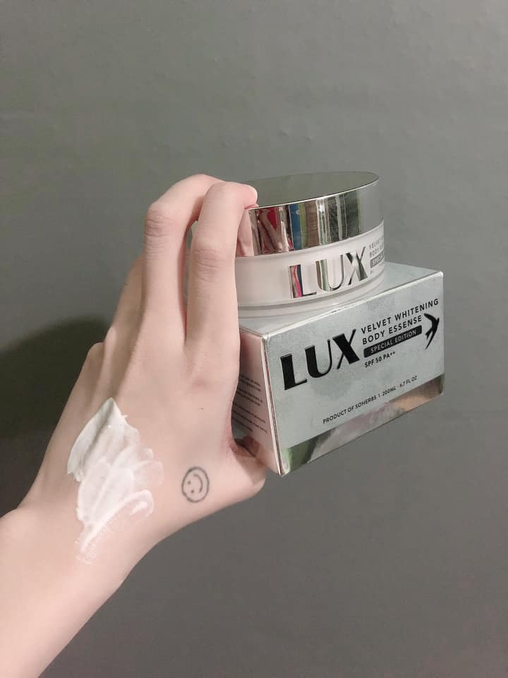 Kem Body Lux được chiết xuất từ tinh chất Yến Tươi kết hợp Collagen